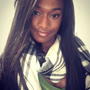 Meet your Posher, Kay